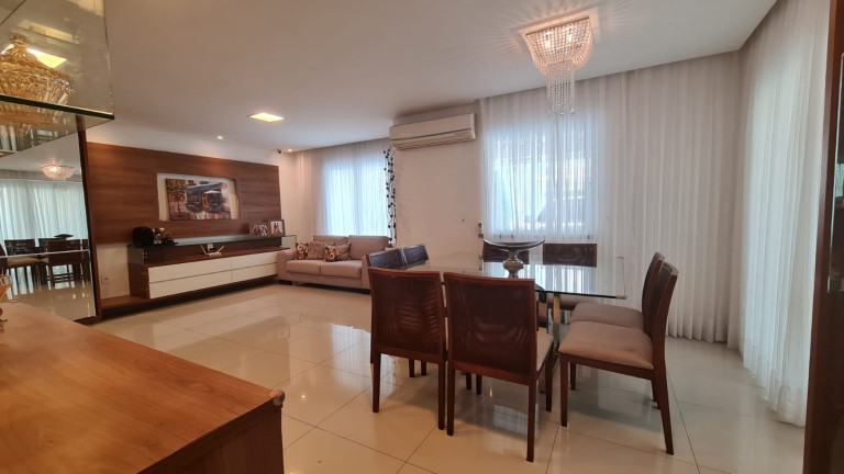 Imagem Casa de Condomínio com 3 Quartos para Alugar,  em Sapiranga-Coité - Fortaleza