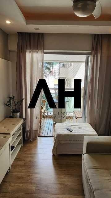 Imagem Apartamento com 3 Quartos à Venda, 96 m²em Santa Rosa - Niterói Imagem Apartamento com 3 Quartos à Venda, 96 m²em Santa Rosa - Niterói