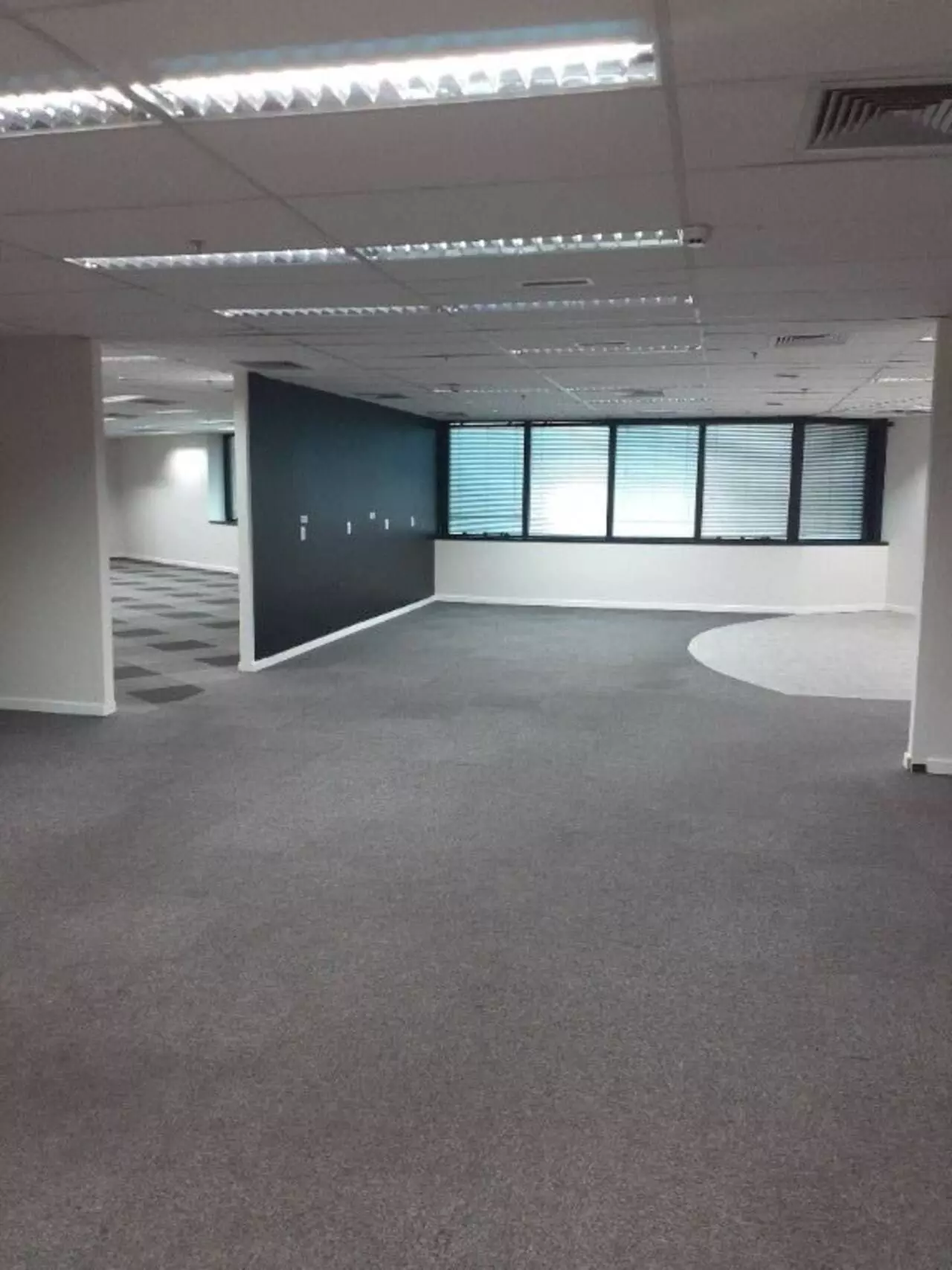 Imagem Sala Comercial à Venda ou Locação, 775 m² em Pinheiros - São Paulo