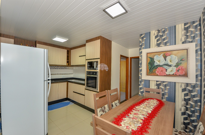 Imagem Casa com 2 Quartos à Venda, 68 m² em Ganchinho - Curitiba Imagem Casa com 2 Quartos à Venda, 68 m² em Ganchinho - Curitiba