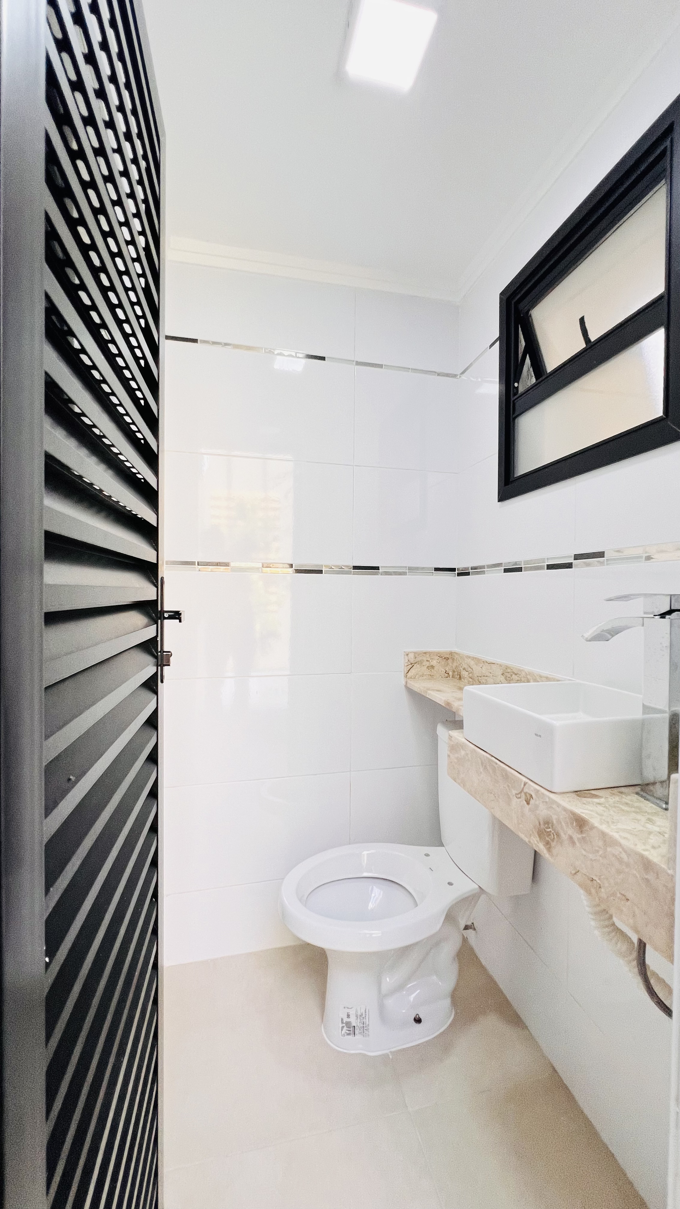 Imagem Casa com 1 Quarto à Venda, 115 m²em Caiçara - Praia Grande