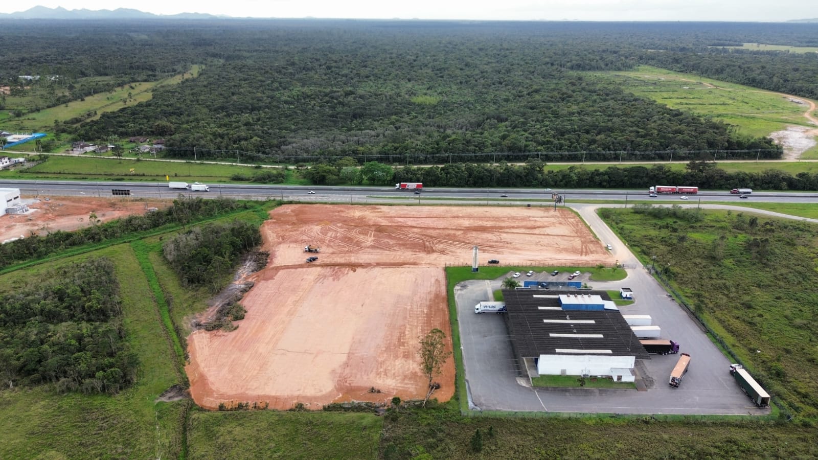 Imagem Galpão para Alugar, 1.485 m² em Corveta  - Araquari