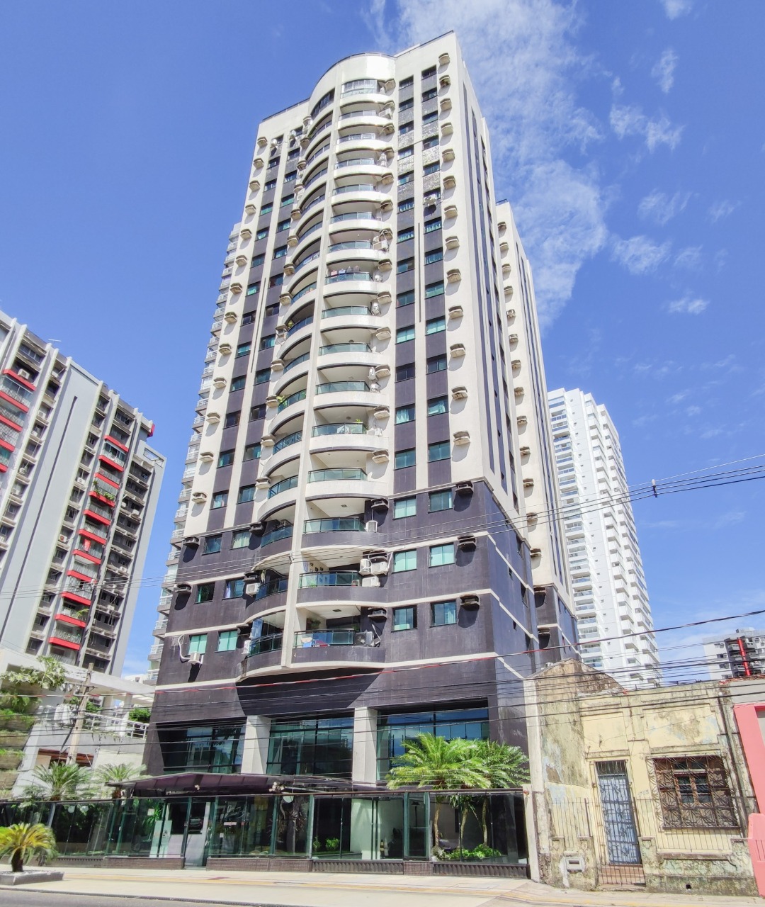 Imagem Apartamento com 3 Quartos para Alugar, 98 m²em Nazaré - Belém