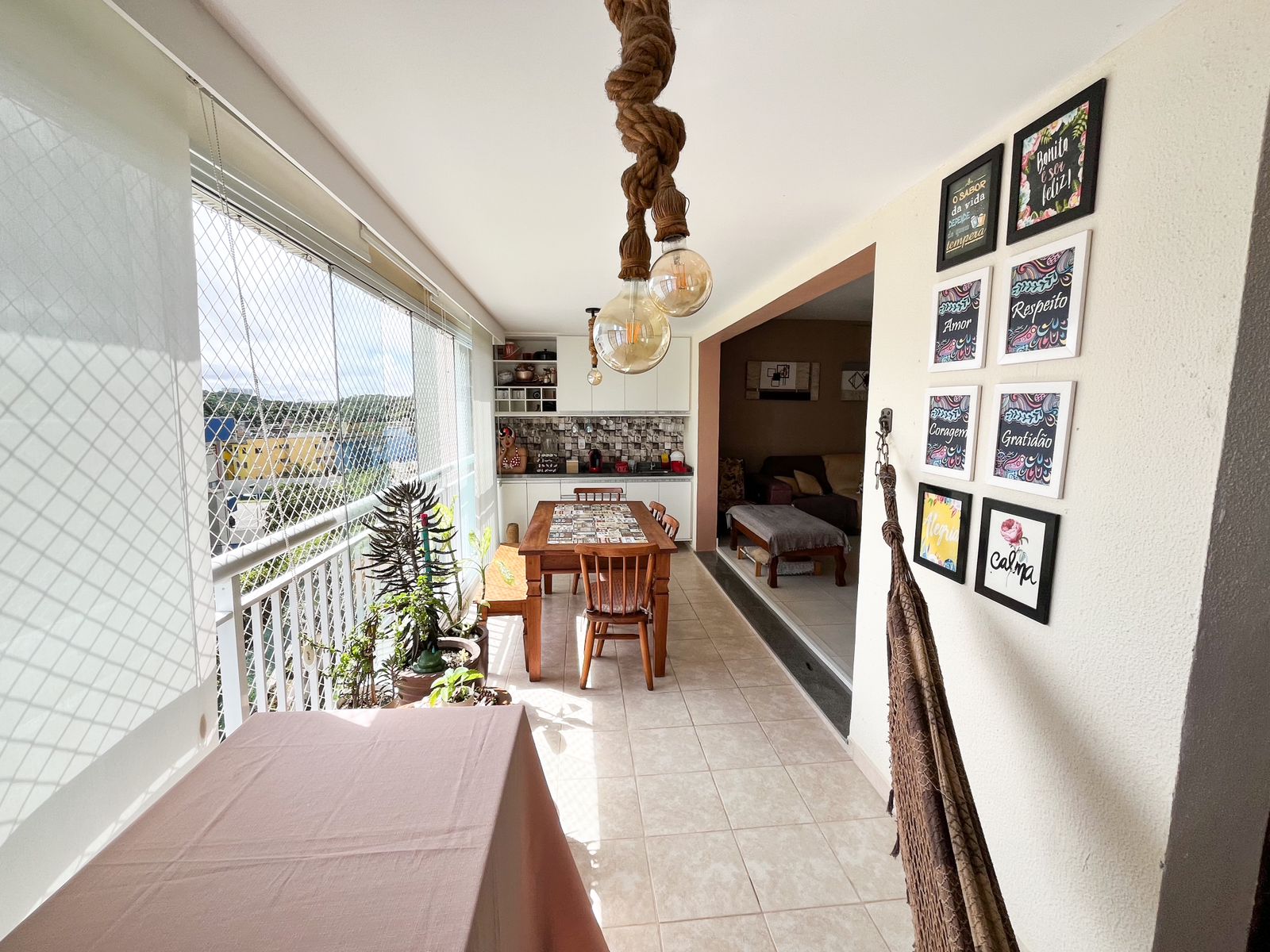 Imagem Apartamento com 3 Quartos à Venda, 110 m² em - Imagem Apartamento com 3 Quartos à Venda, 110 m² em -