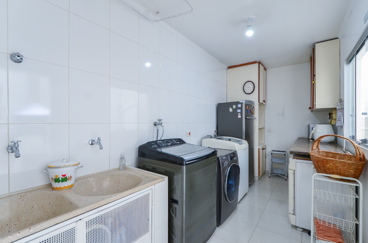 Imagem Sobrado com 4 Quartos à Venda, 413 m²em Indianópolis - São Paulo