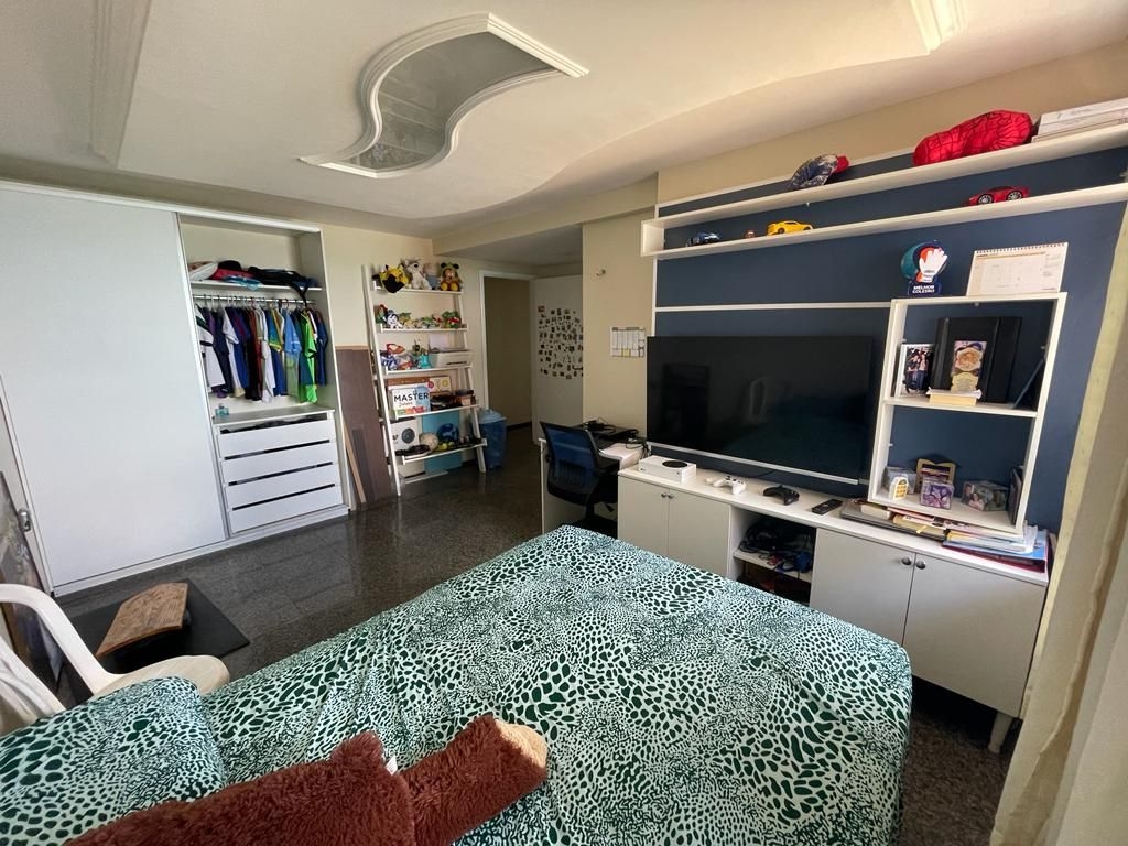 Imagem Apartamento com 3 Quartos à Venda, 225 m²em Meireles - Fortaleza
