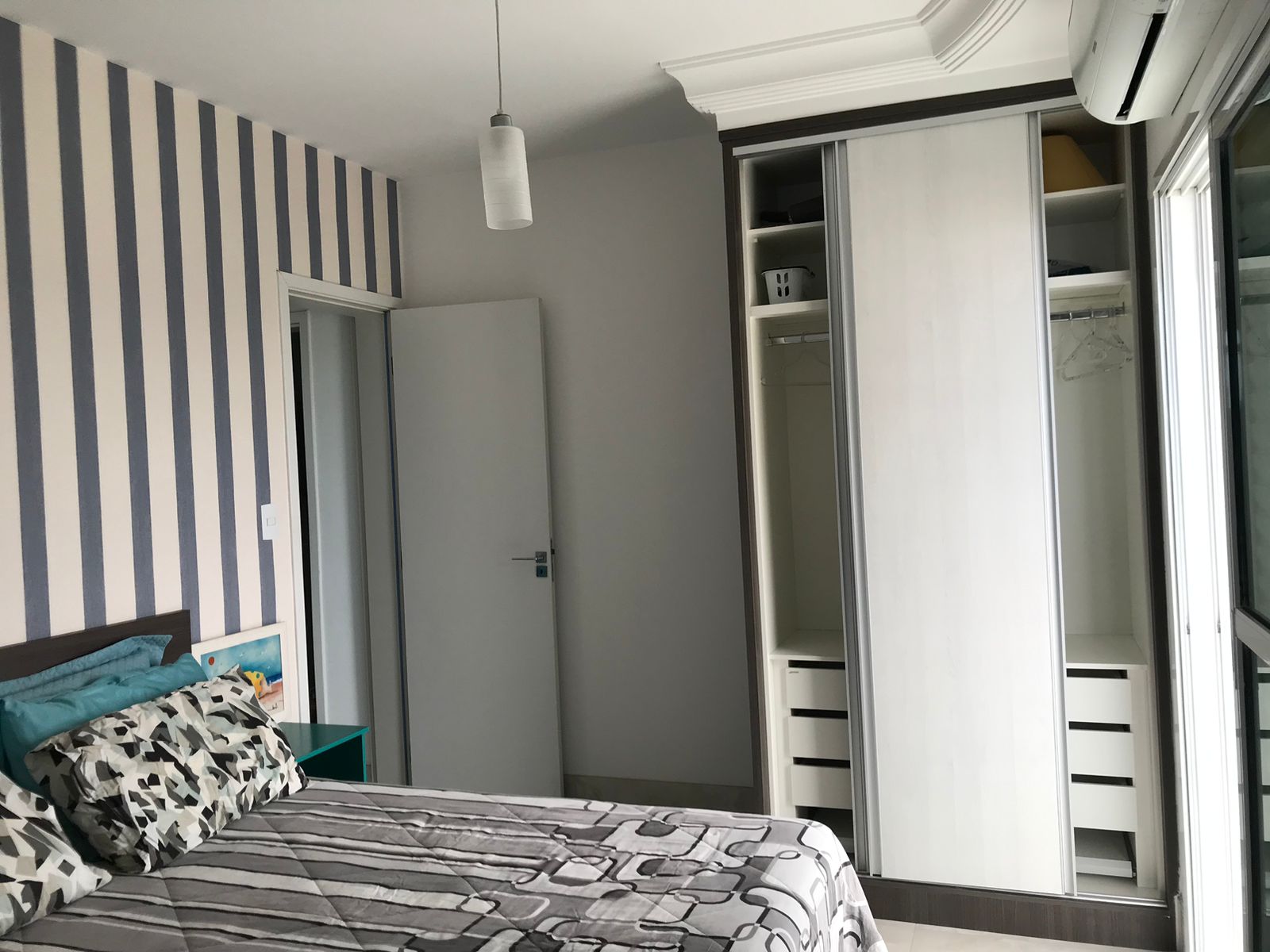 Imagem Apartamento com 3 Quartos à Venda, 107 m²em Aviação - Praia Grande Imagem Apartamento com 3 Quartos à Venda, 107 m²em Aviação - Praia Grande