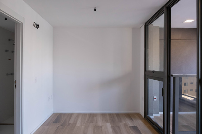 Imagem Apartamento com 1 Quarto à Venda ou Temporada, 28 m²em Itaim Bibi - São Paulo