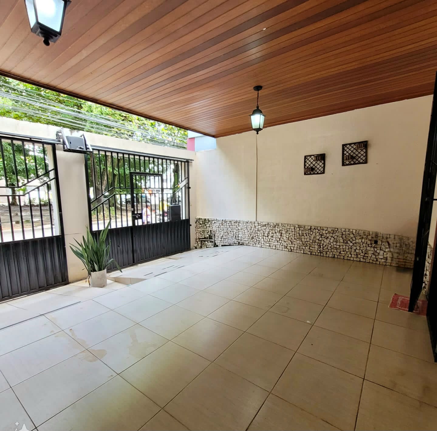 Imagem Casa com 4 Quartos à Venda, 250 m²em Marco - Belém Imagem Casa com 4 Quartos à Venda, 250 m²em Marco - Belém