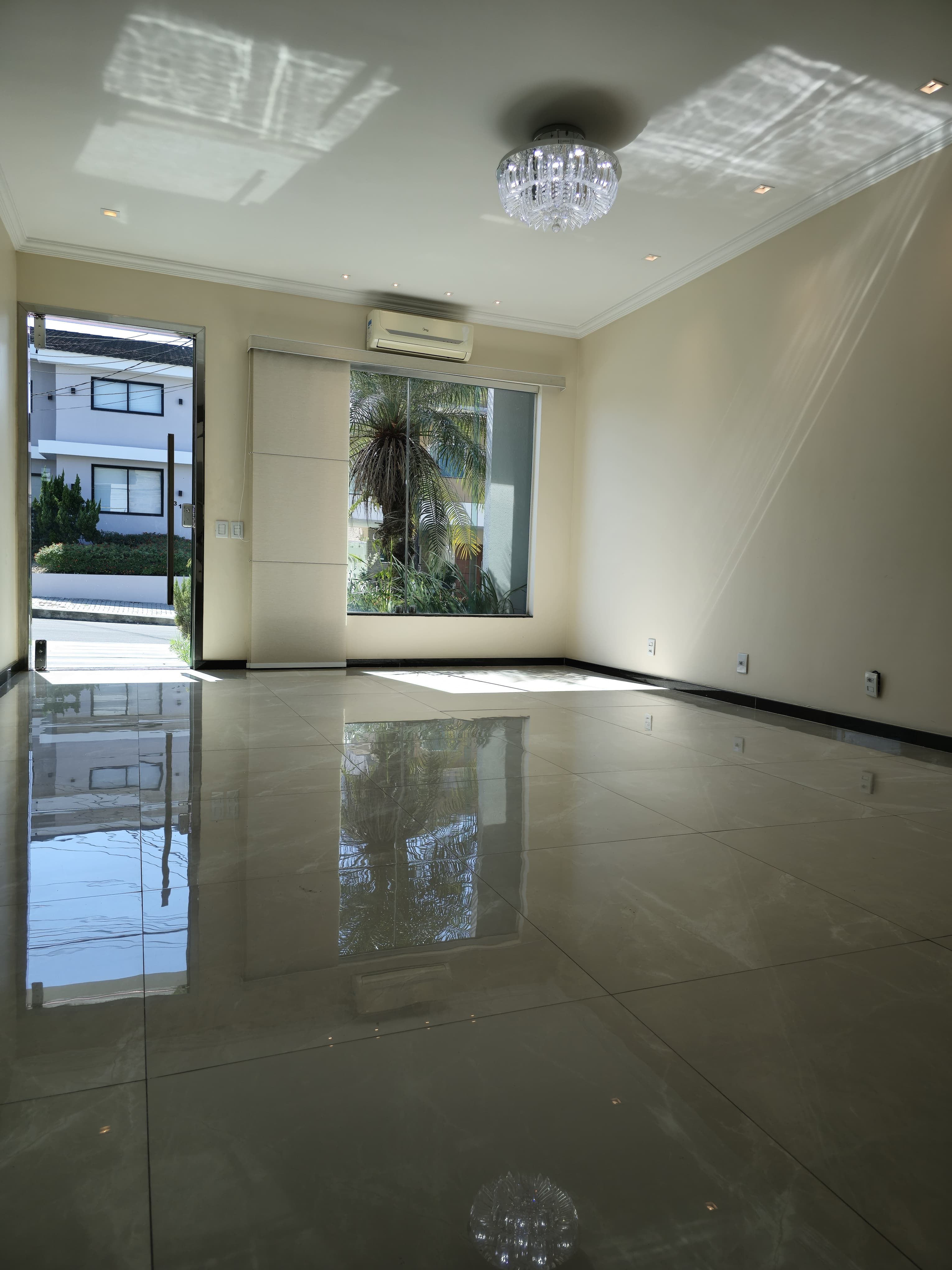 Imagem Casa de Condomínio com 4 Quartos à Venda, 238 m² em Tarumã - Manaus