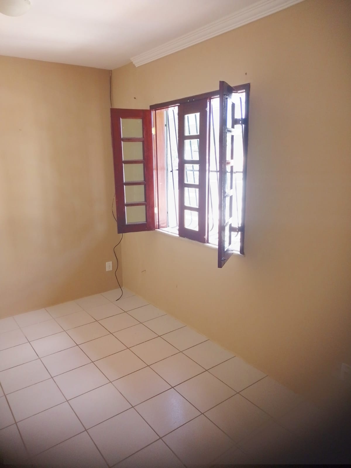Imagem Casa com 3 Quartos à Venda, 110 m²em Itaperi - Fortaleza Imagem Casa com 3 Quartos à Venda, 110 m²em Itaperi - Fortaleza