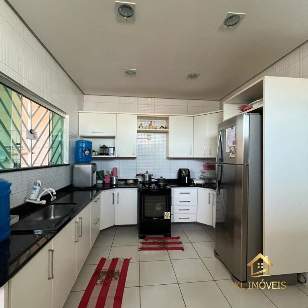 Imagem Casa à Venda, 300 m²em Dom Pedro I - Manaus