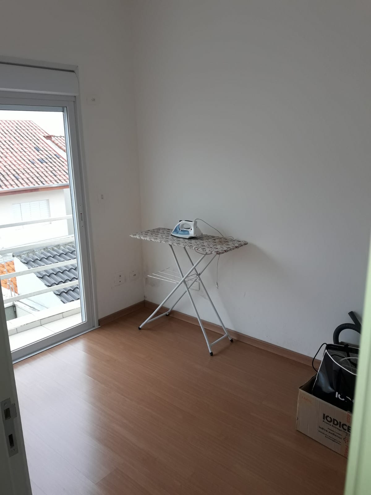 Imagem Casa com 3 Quartos à Venda, 187 m²em Jardins do Paraíso - Mogi das Cruzes Imagem Casa com 3 Quartos à Venda, 187 m²em Jardins do Paraíso - Mogi das Cruzes