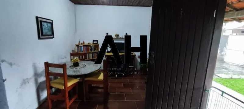 Imagem Casa com 4 Quartos à Venda, 120 m²em Badu - Niterói Imagem Casa com 4 Quartos à Venda, 120 m²em Badu - Niterói
