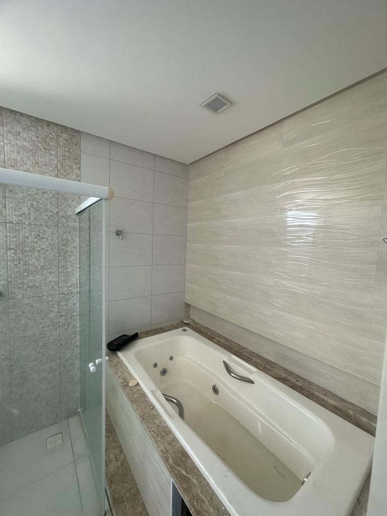 Imagem Casa de Condomínio com 5 Quartos à Venda ou Locação, 320 m²em Alphaville (Abrantes) - Camaçari Imagem Casa de Condomínio com 5 Quartos à Venda ou Locação, 320 m²em Alphaville (Abrantes) - Camaçari