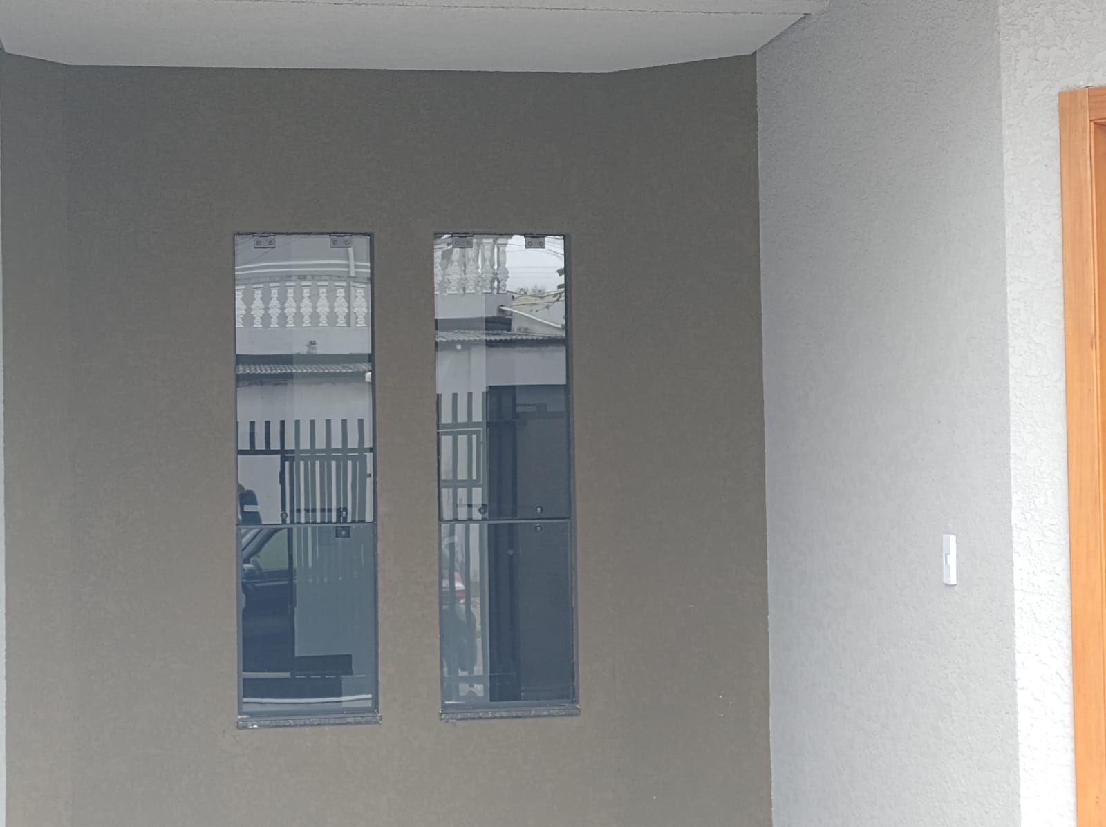 Imagem Sobrado com 3 Quartos à Venda, 96 m² em Sítio Cercado - Curitiba