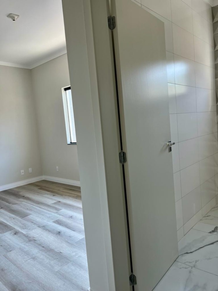 Imagem Sobrado com 3 Quartos à Venda, 116 m²em Bom Retiro - Joinville