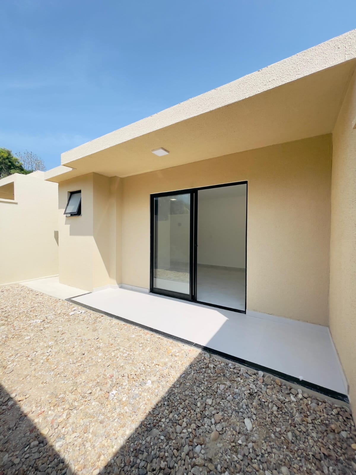 Imagem Casa com 3 Quartos à Venda, 135 m² em Coité - Eusébio Imagem Casa com 3 Quartos à Venda, 135 m² em Coité - Eusébio