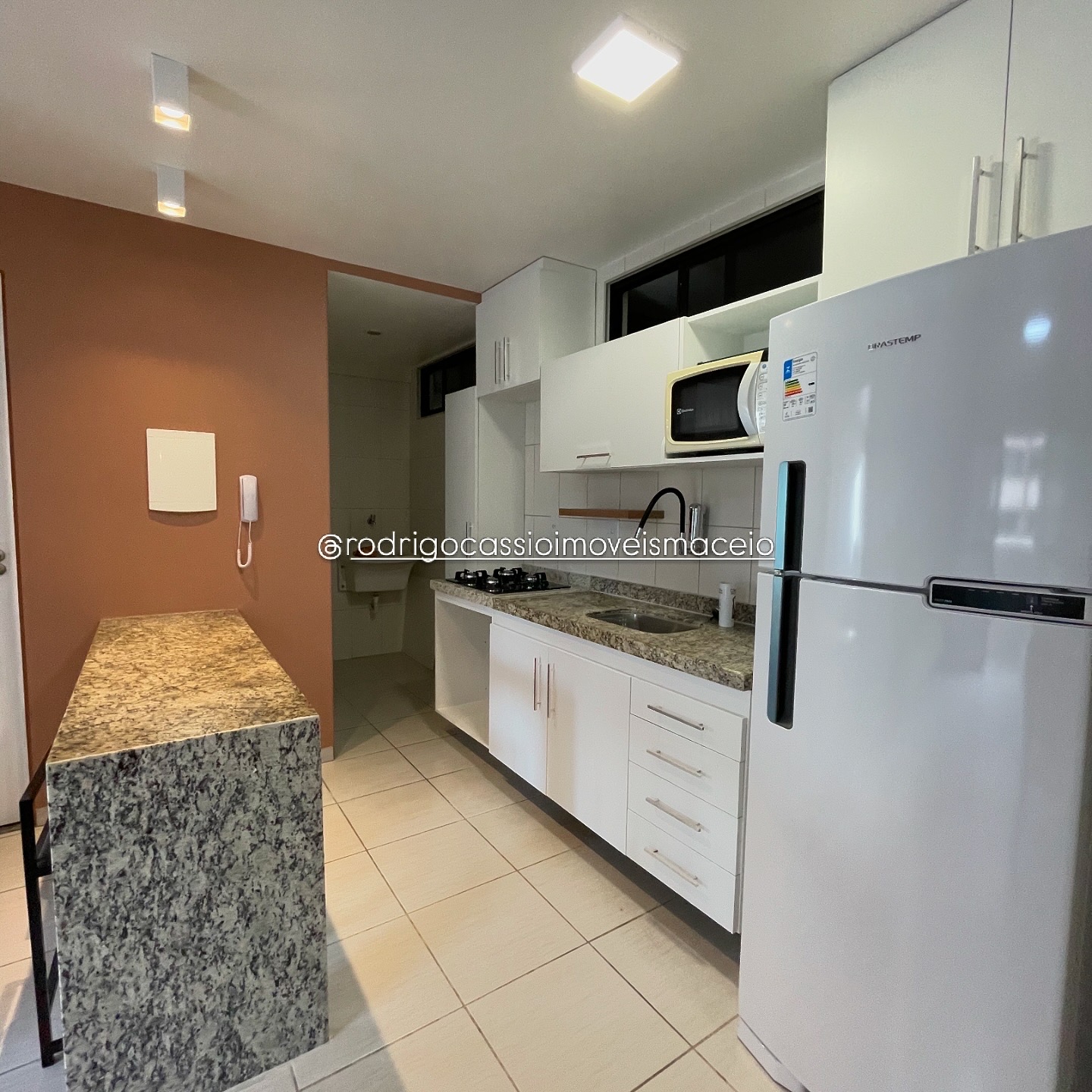 Imagem Apartamento com 1 Quarto para Alugar, 55 m² em Ponta Verde - Maceió Imagem Apartamento com 1 Quarto para Alugar, 55 m² em Ponta Verde - Maceió