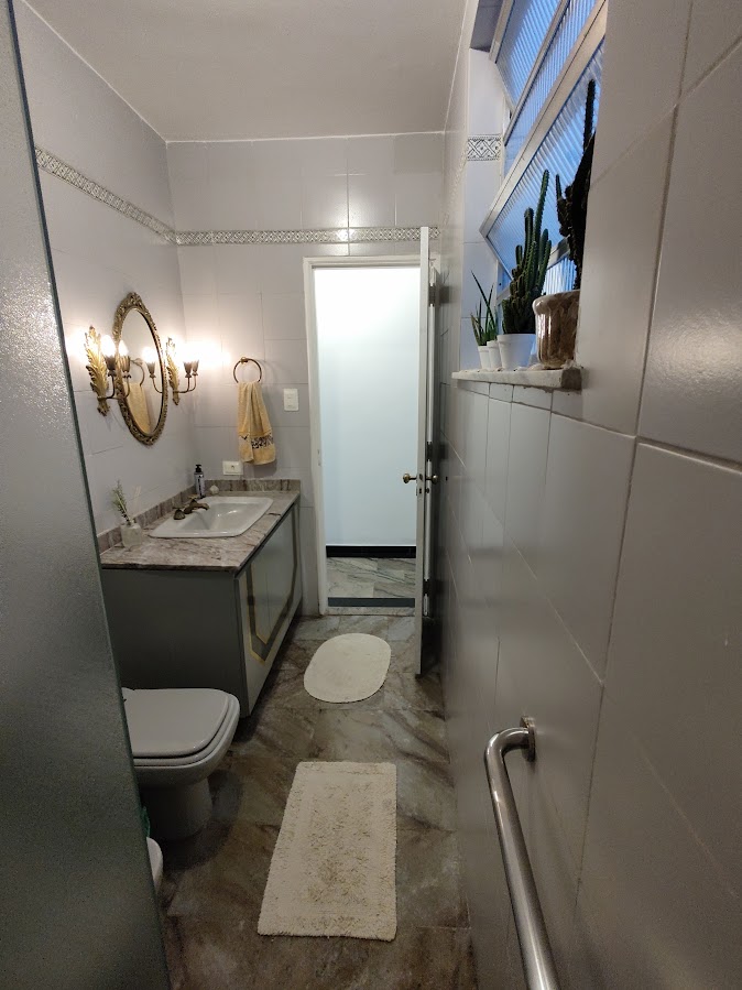 Imagem Apartamento com 3 Quartos à Venda, 165 m²em Copacabana - Rio de Janeiro Imagem Apartamento com 3 Quartos à Venda, 165 m²em Copacabana - Rio de Janeiro