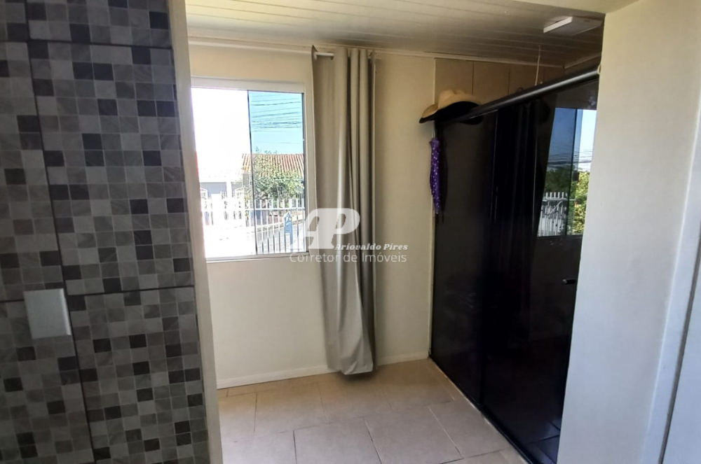 Imagem Casa com 5 Quartos à Venda, 214 m²em Contorno - Ponta Grossa Imagem Casa com 5 Quartos à Venda, 214 m²em Contorno - Ponta Grossa