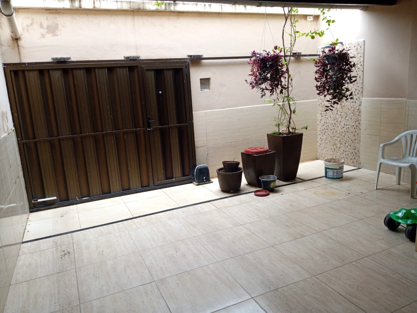 Imagem Casa com 3 Quartos à Venda, 200 m²em siqueira - fortaleza Imagem Casa com 3 Quartos à Venda, 200 m²em siqueira - fortaleza