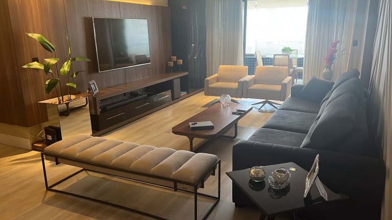 Imagem Apartamento com 4 Quartos à Venda,  em Coco - Fortaleza