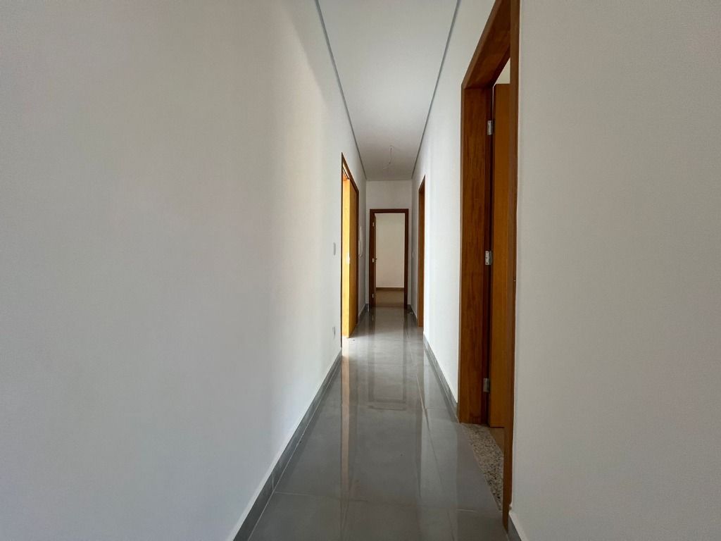 Imagem Casa de Condomínio com 4 Quartos à Venda, 200 m² em - Imagem Casa de Condomínio com 4 Quartos à Venda, 200 m² em -
