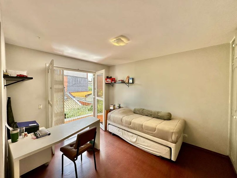 Imagem Casa com 4 Quartos à Venda, 228 m² em Jardim Jussara - São Paulo