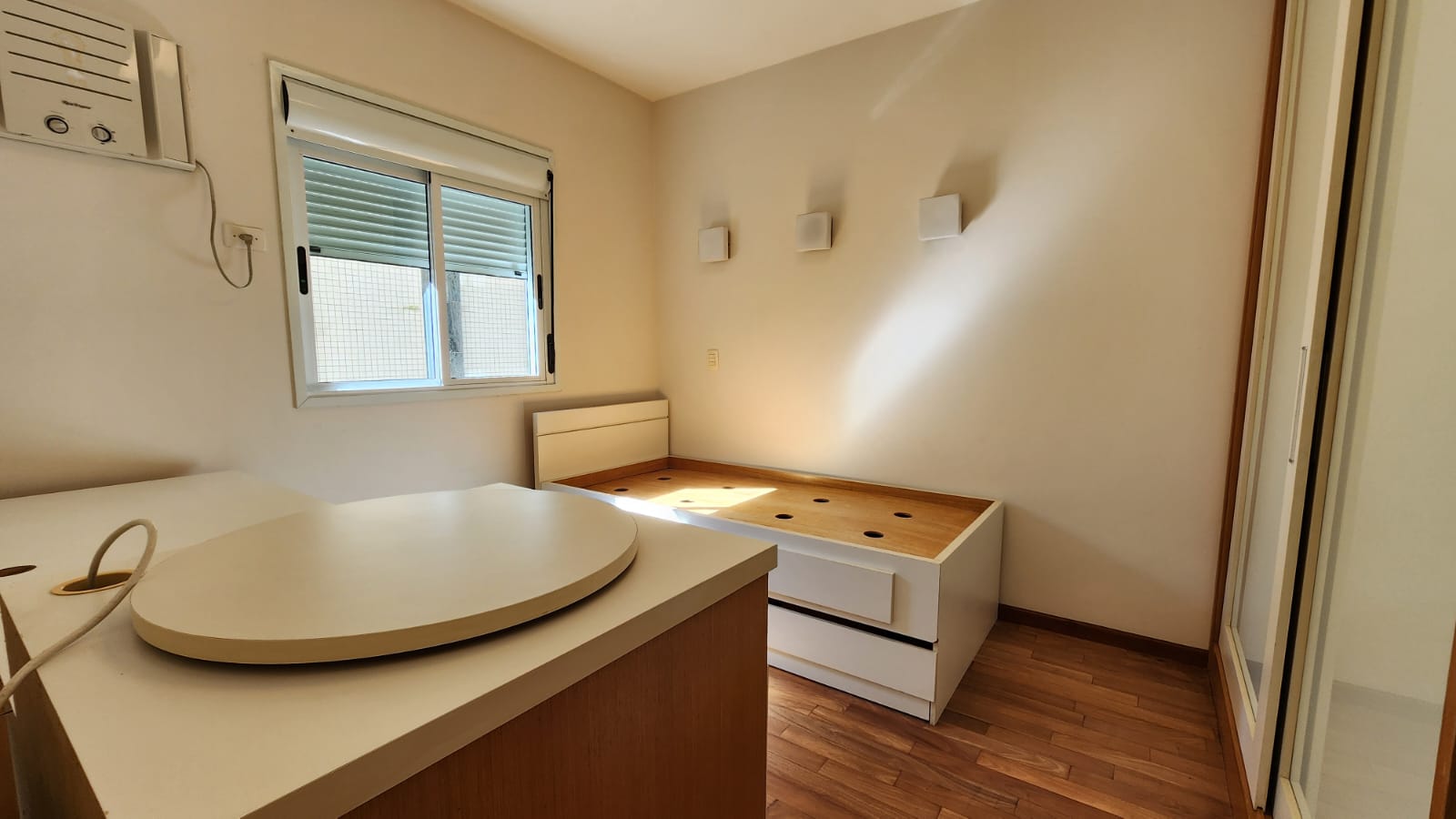 Imagem Apartamento com 3 Quartos para Alugar, 160 m²em Boqueirão - Santos Imagem Apartamento com 3 Quartos para Alugar, 160 m²em Boqueirão - Santos