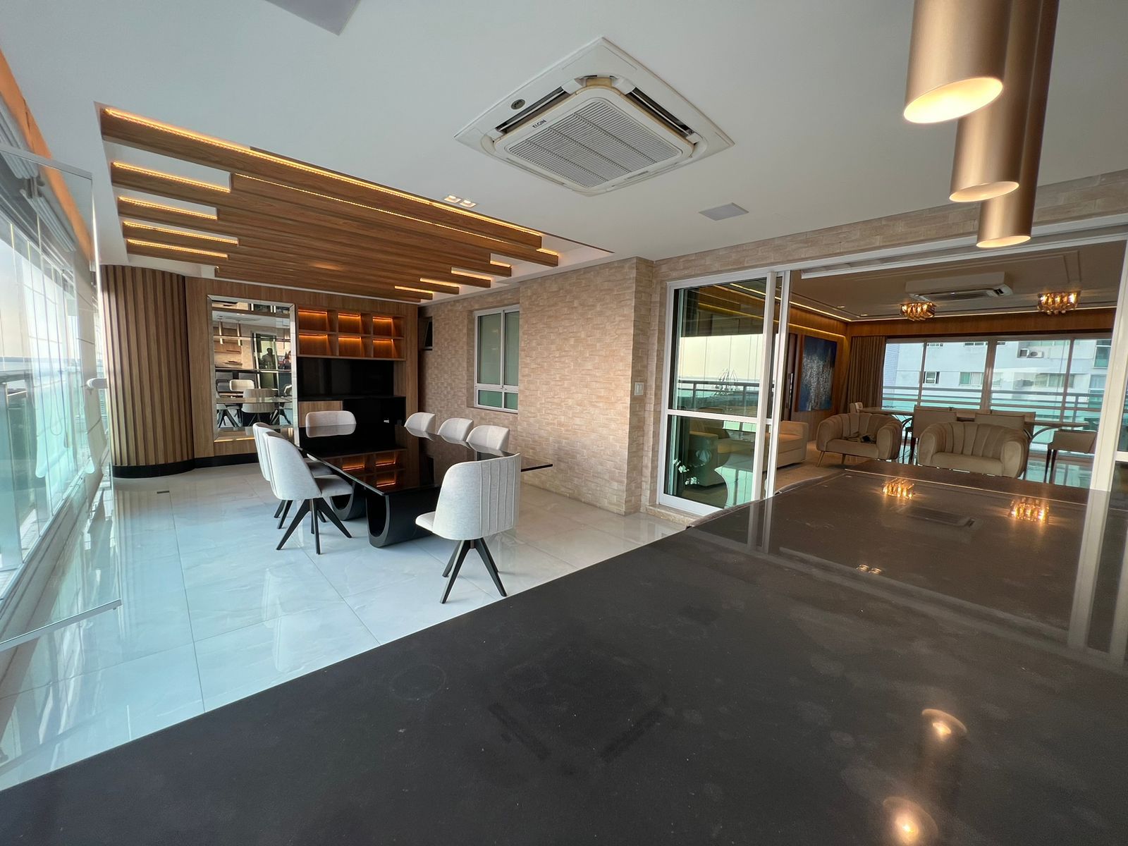 Imagem Apartamento com 4 Quartos à Venda, 300 m²em Umarizal - Belém