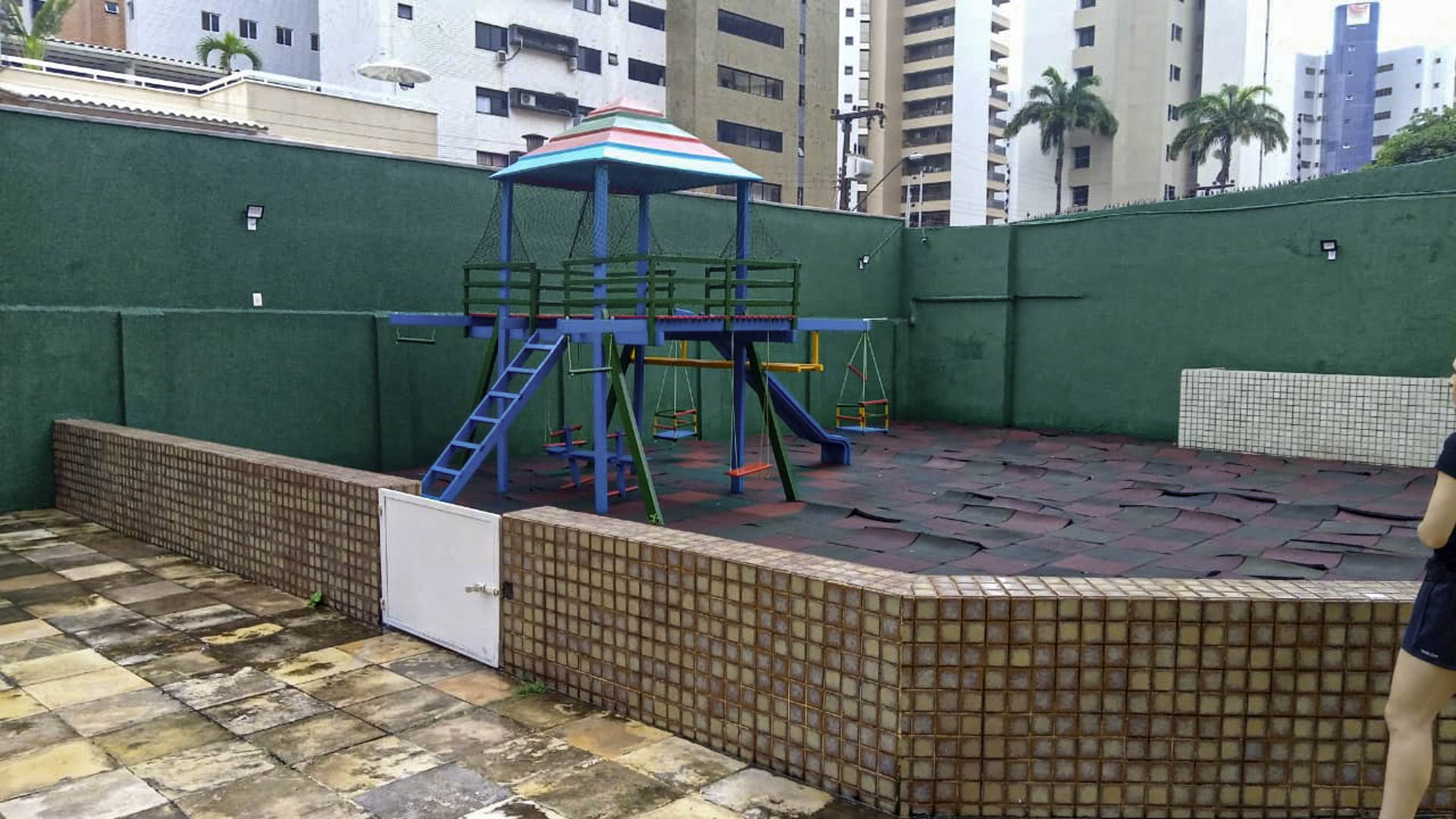 Imagem Apartamento com 3 Quartos à Venda, 170 m²em Meireles - Fortaleza