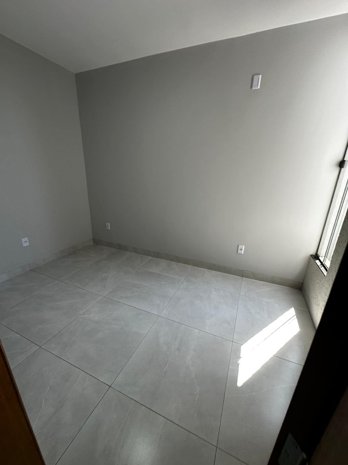 Imagem Casa com 3 Quartos à Venda, 99 m²em Setor Santos Dumont - Goiânia Imagem Casa com 3 Quartos à Venda, 99 m²em Setor Santos Dumont - Goiânia