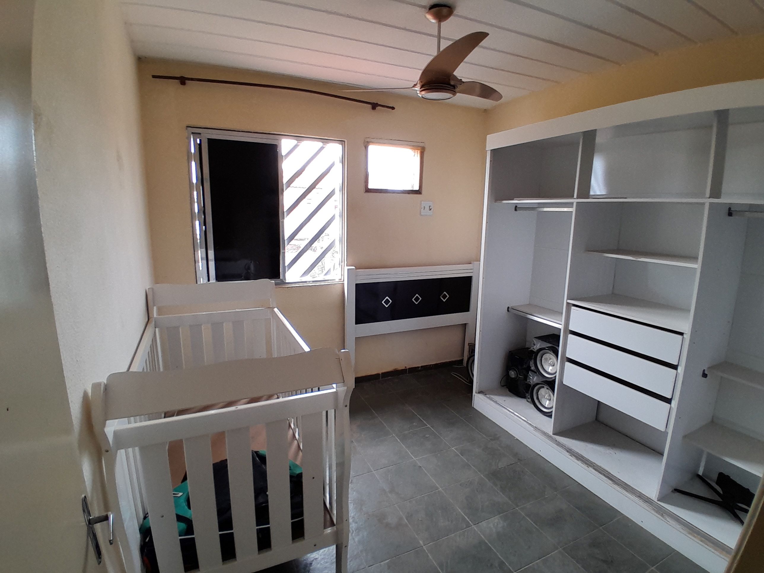 Imagem Casa com 2 Quartos à Venda, 80 m² em Bangu - Rio de Janeiro
