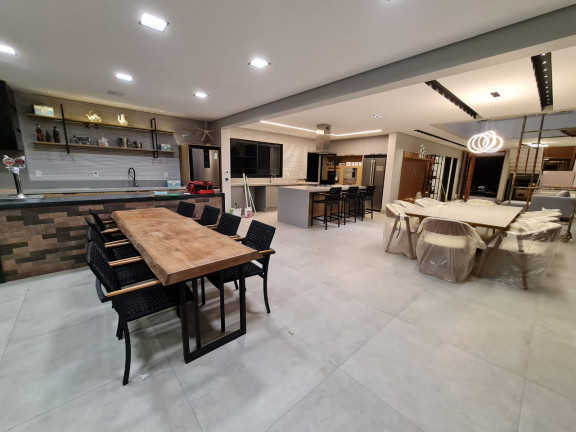 Imagem Sobrado com 6 Quartos à Venda,  em Riviera - Bertioga