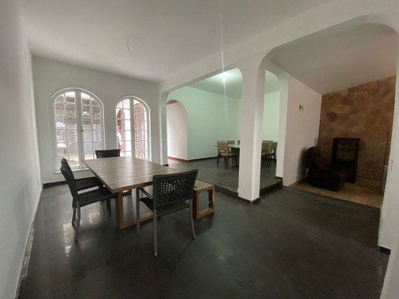 Imagem Casa com 4 Quartos à Venda, 240 m² em Umarizal - Belém Imagem Casa com 4 Quartos à Venda, 240 m² em Umarizal - Belém