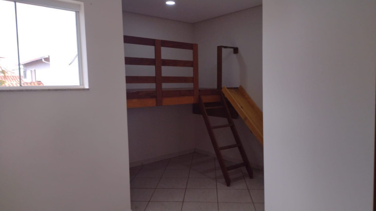 Imagem Sobrado com 3 Quartos para Alugar, 140 m²em Jardim das Laranjeiras - Limeira