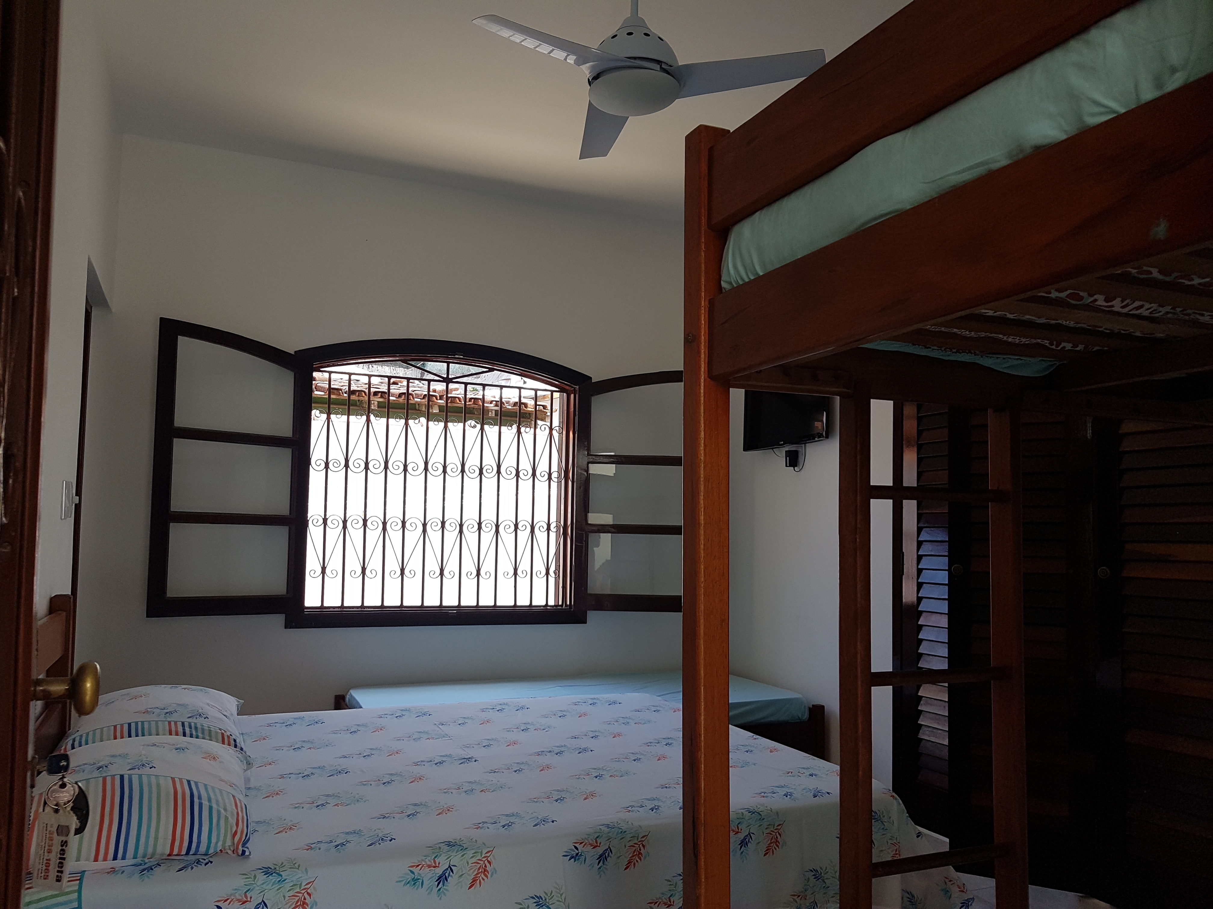 Imagem Casa com 4 Quartos para Temporada, 250 m²em Perequê Açu - Ubatuba