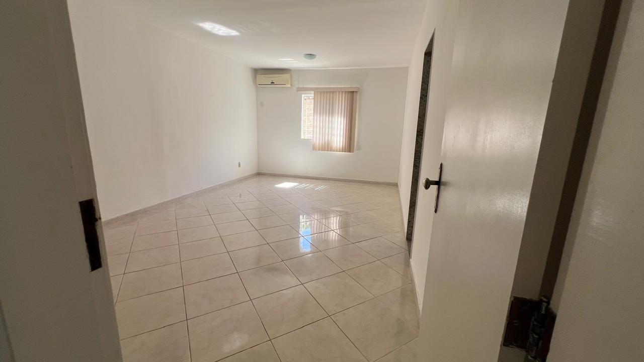 Imagem Casa de Condomínio com 3 Quartos para Alugar, 200 m²em Buraquinho - Lauro de Freitas Imagem Casa de Condomínio com 3 Quartos para Alugar, 200 m²em Buraquinho - Lauro de Freitas