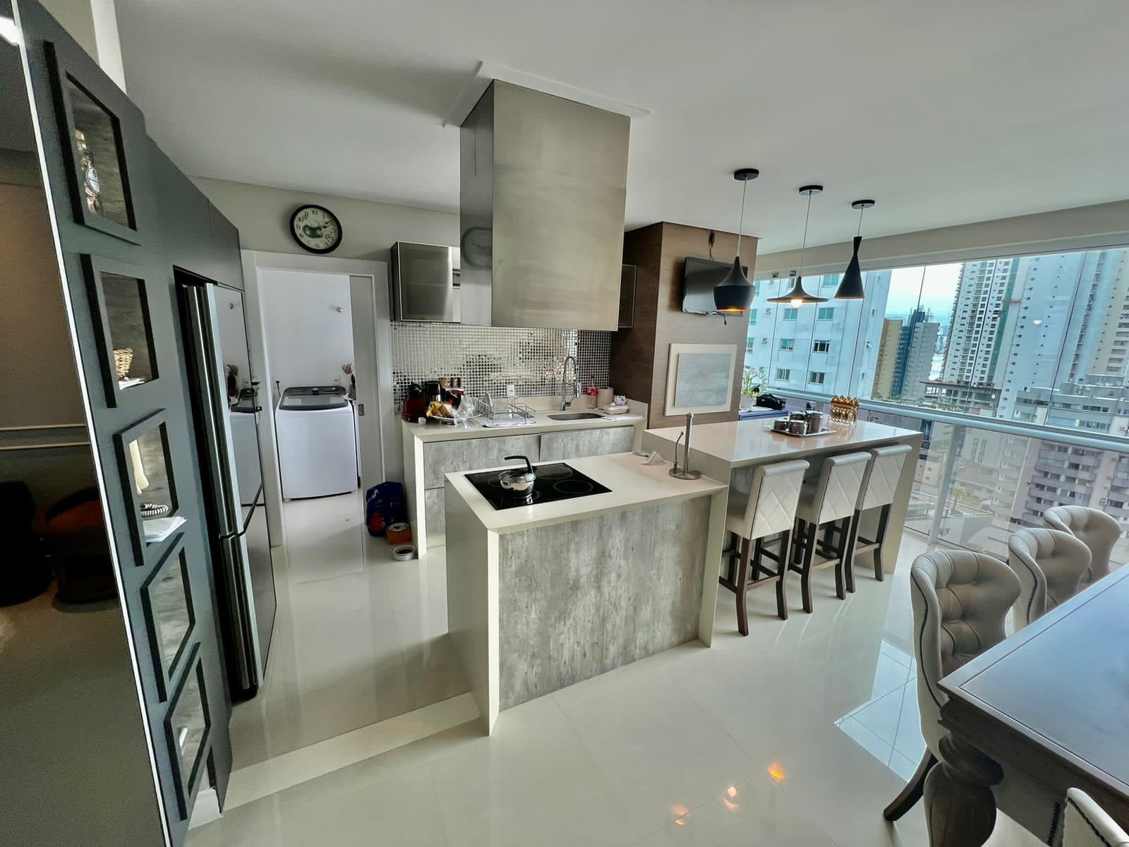 Imagem Apartamento com 3 Quartos à Venda, 120 m²em Pioneiros - Balneário Camboriú Imagem Apartamento com 3 Quartos à Venda, 120 m²em Pioneiros - Balneário Camboriú