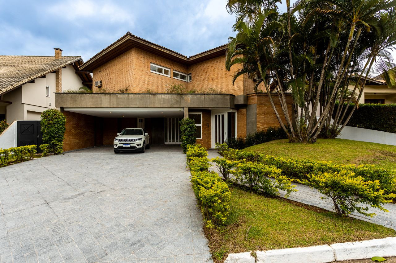 Casa de Condomínio com 4 Quartos à Venda ou Locação, 750 m² em Tamboré - Santana de Parnaíba
