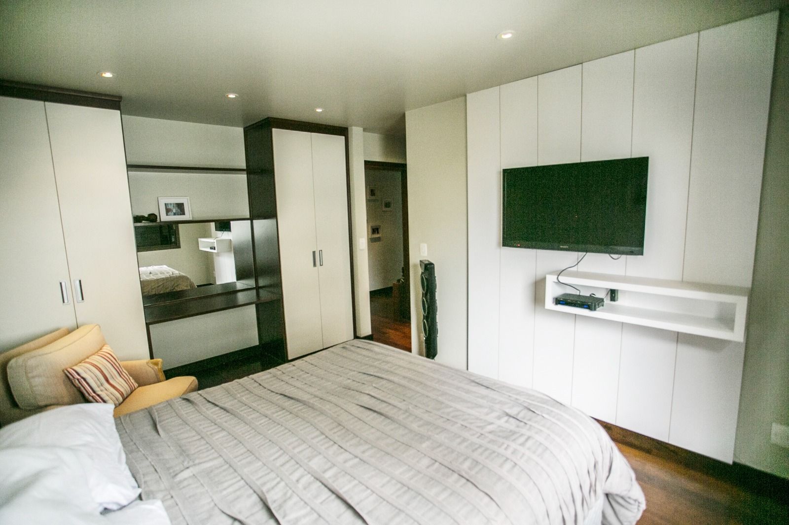 Imagem Apartamento com 3 Quartos à Venda, 290 m²em Aclimação - São Paulo