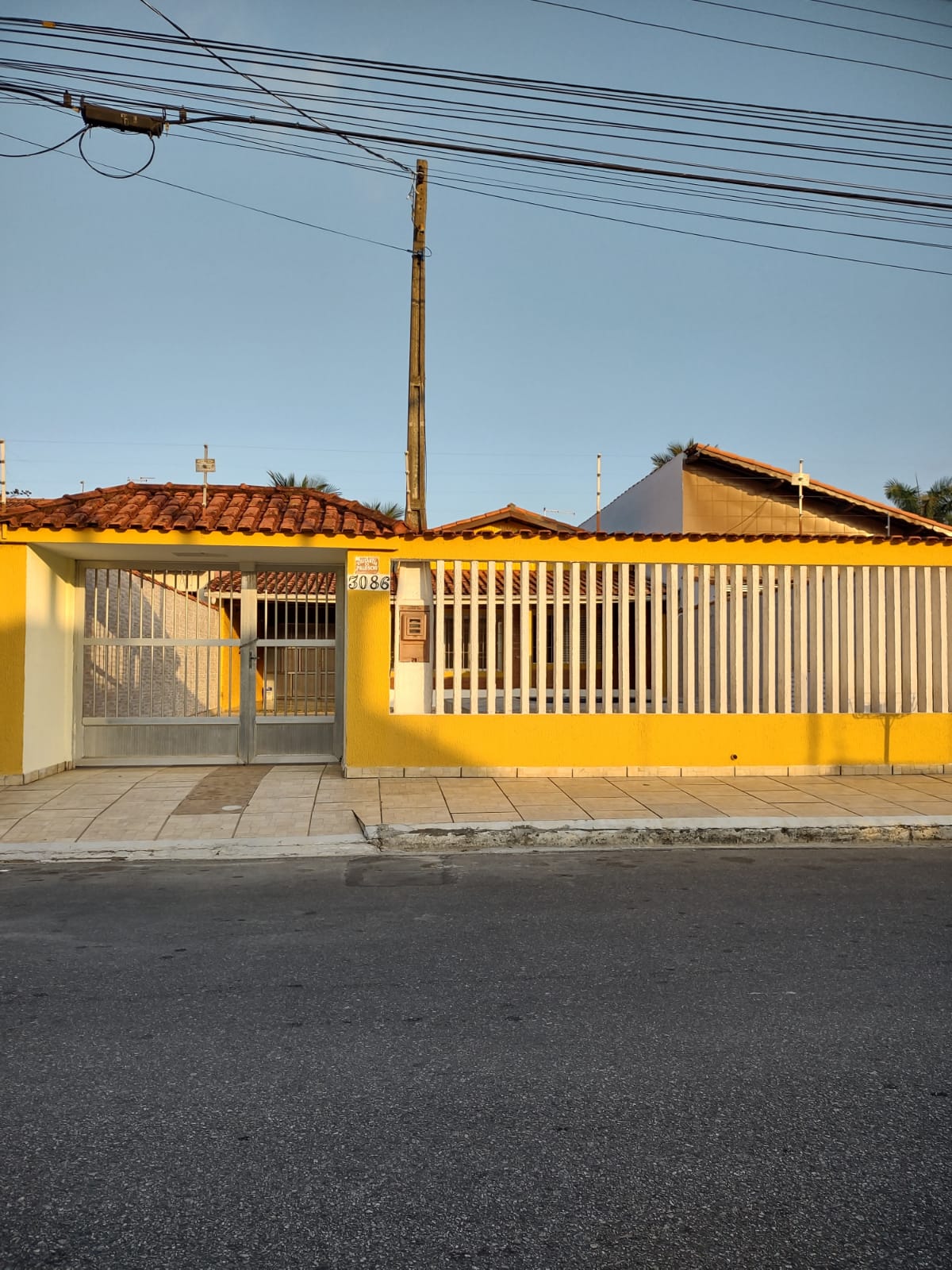 Imagem Casa com 4 Quartos à Venda, 140 m²em Balneário Itanhaém - Itanhaém Imagem Casa com 4 Quartos à Venda, 140 m²em Balneário Itanhaém - Itanhaém