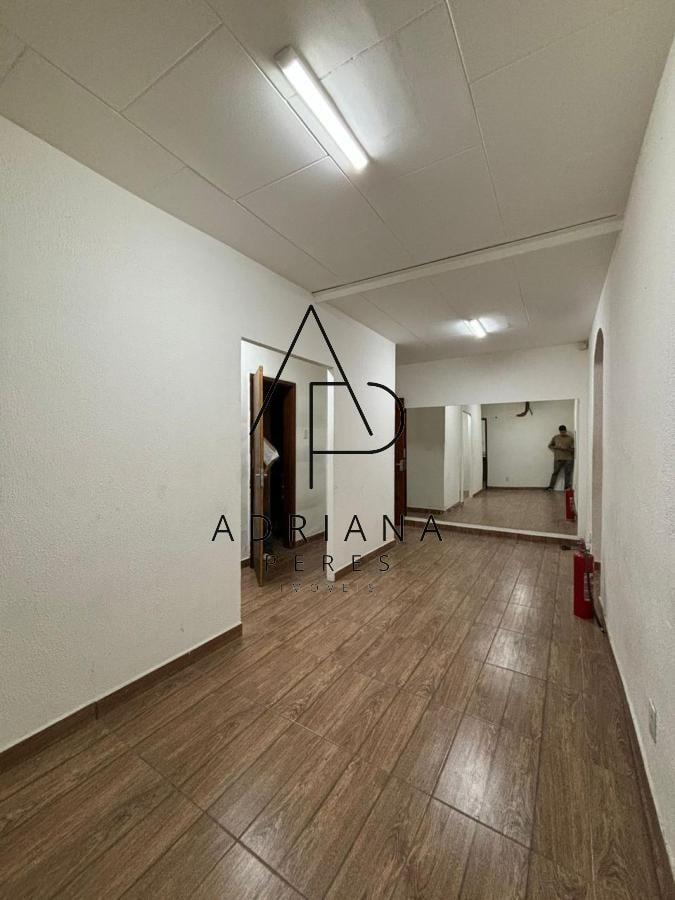 Imagem Ponto Comercial à Venda ou Locação, 240 m² em Campo Grande - Rio de Janeiro Imagem Ponto Comercial à Venda ou Locação, 240 m² em Campo Grande - Rio de Janeiro