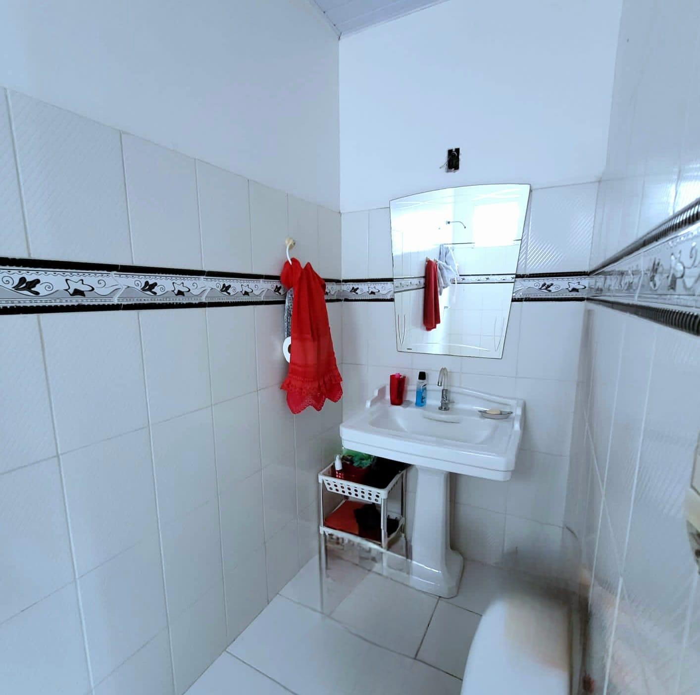 Imagem Casa com 4 Quartos à Venda, 250 m²em Marco - Belém Imagem Casa com 4 Quartos à Venda, 250 m²em Marco - Belém