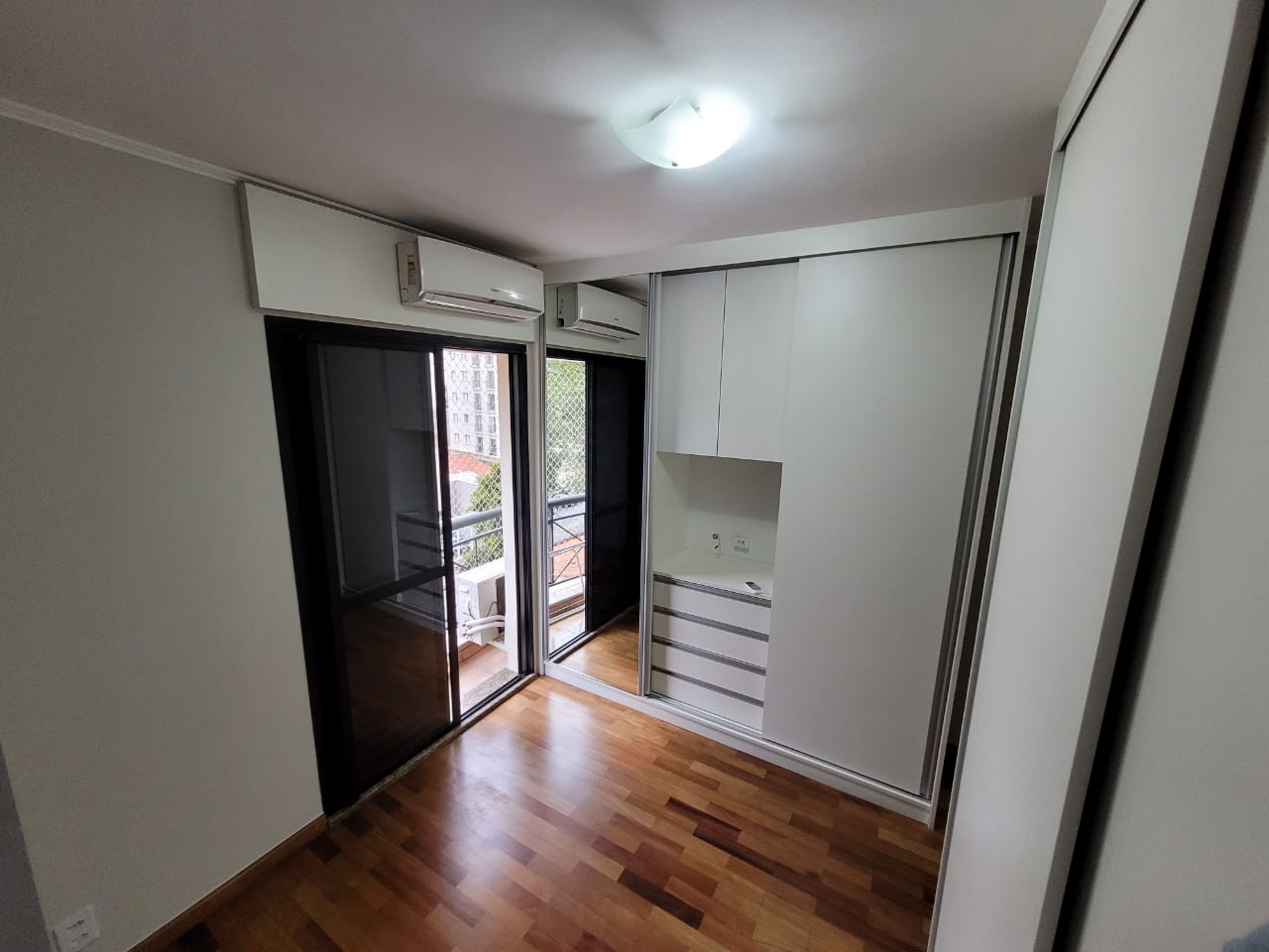 Imagem Apartamento com 2 Quartos à Venda, 50 m²em Chácara Inglesa - São Paulo
