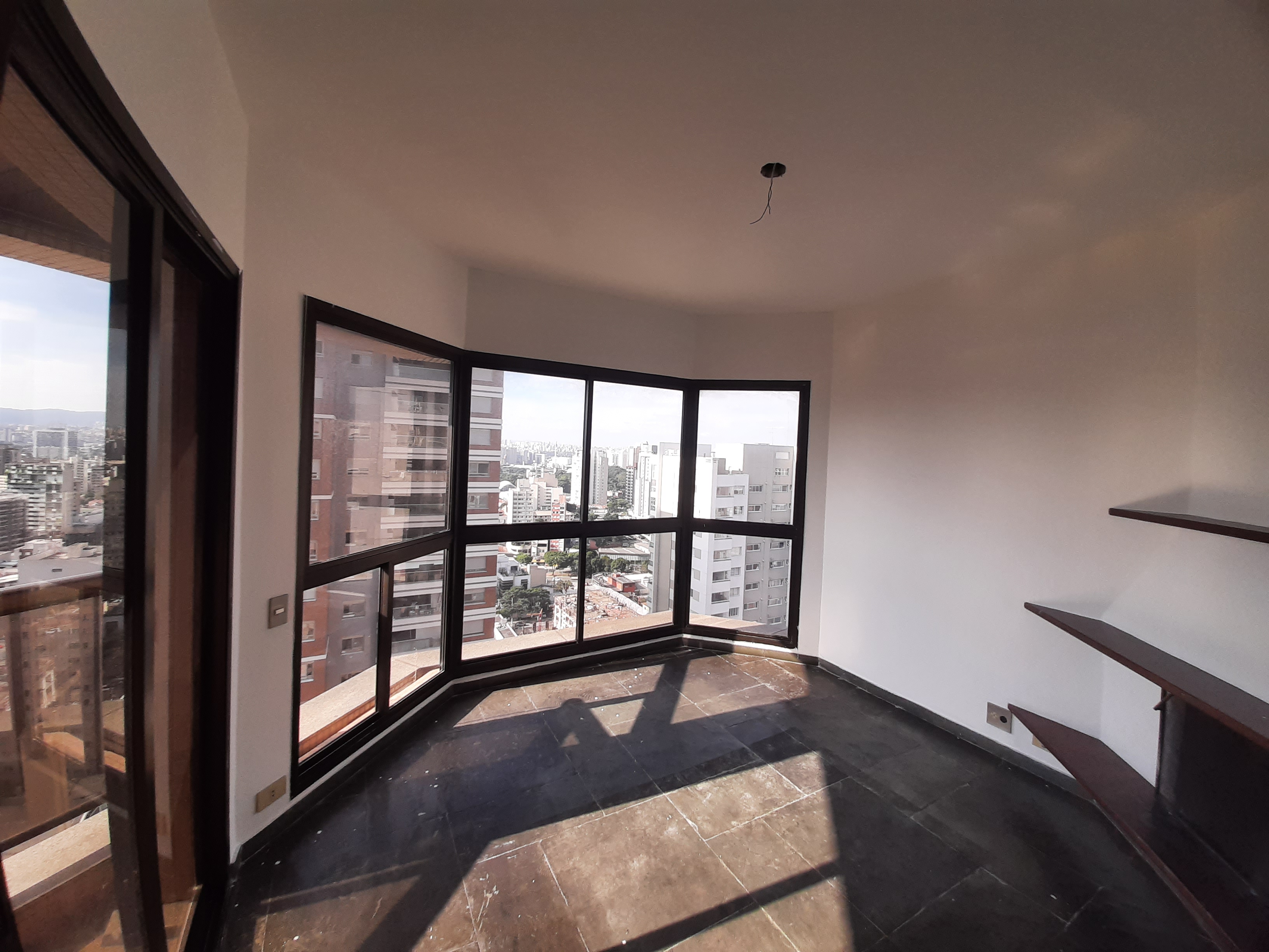Imagem Apartamento com 4 Quartos à Venda, 216 m²em Perdizes - São Paulo