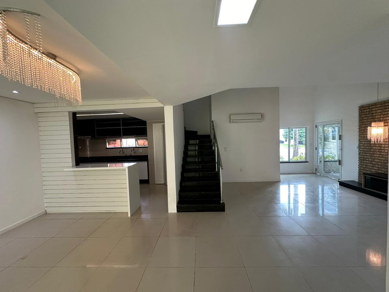 Imagem Casa de Condomínio com 4 Quartos à Venda, 353 m²em Pires Façanha - Eusébio