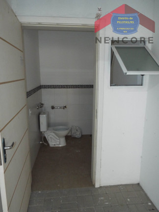 Imagem Apartamento com 2 Quartos à Venda, 45 m² em Porto - Pelotas