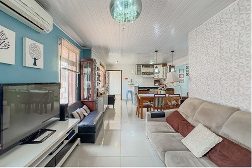 Imagem Casa com 2 Quartos à Venda, 200 m² em Santa Maria Goretti - Porto Alegre